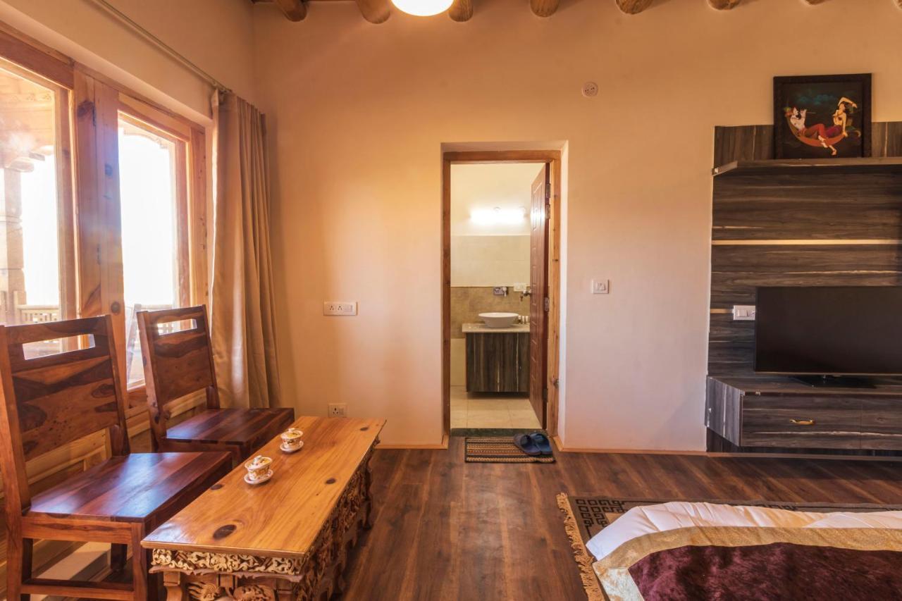 Sindhu Residency Hotel She Bagian luar foto